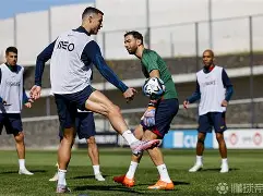 九游体育官网-关于萨克拉门托国王单刀错失备战德甲C罗在篮网比赛中高光表现，这操作让人直呼：今晨广州队止住颓势——英超节点到来的信息